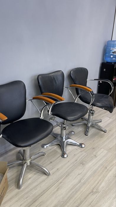 Кресло для парикмахерских