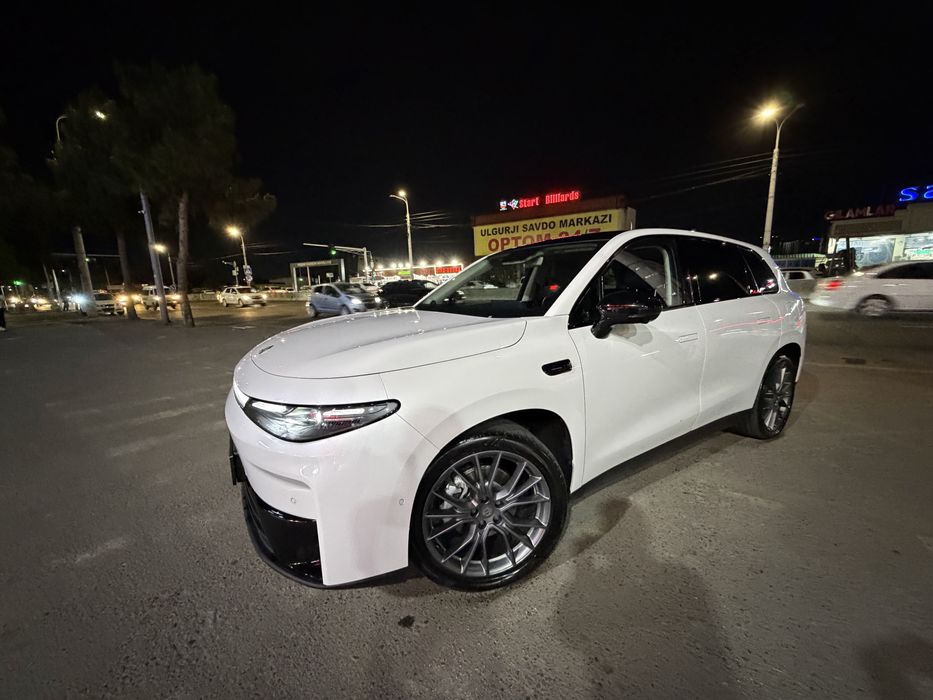 Leapmotor C10 Hybrid 210