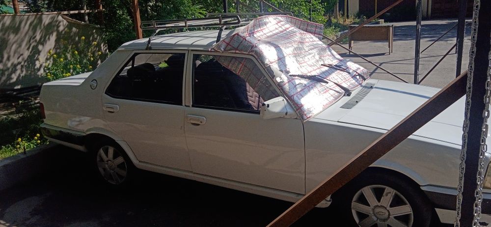 Продам машину людям интересующих эту модель.