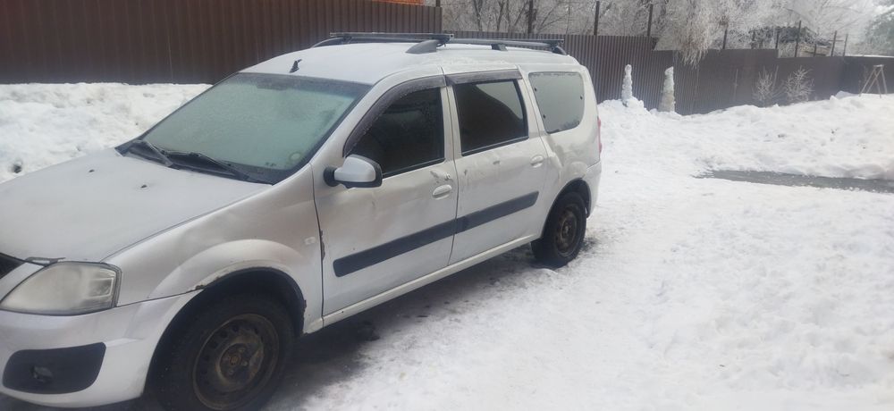 Продам Largus 2014 год