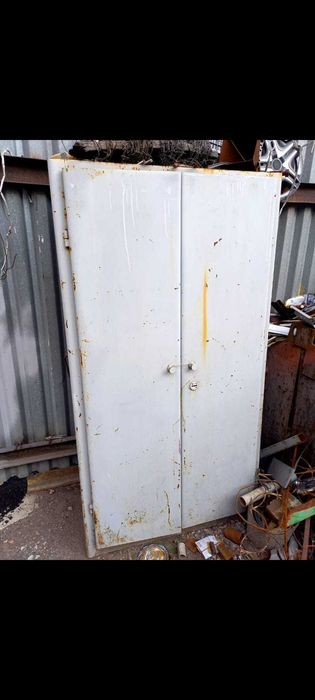 сейф металлический