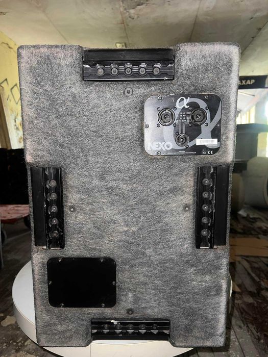 Колони Nexo серия ALPHA