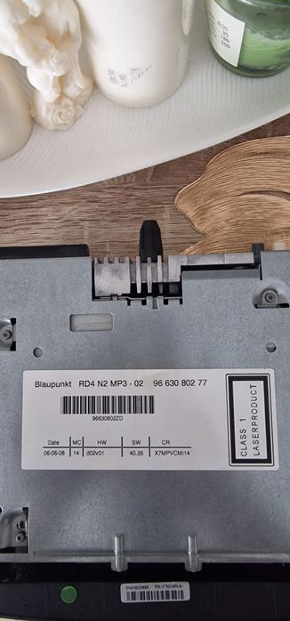 Vând casetofon Peugeot