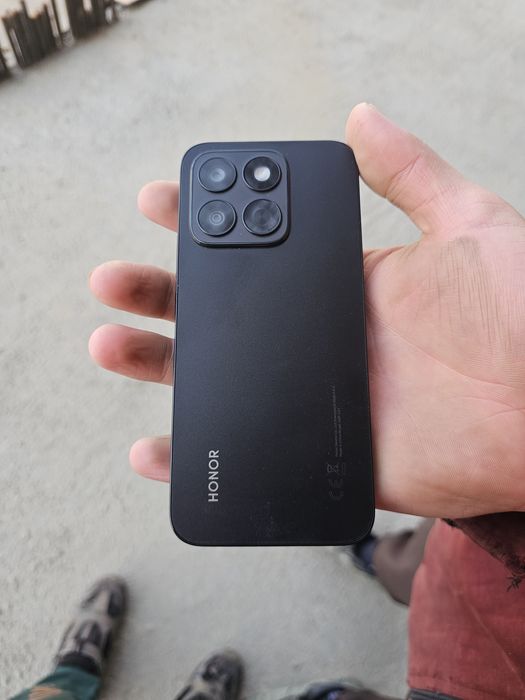 Xonor x 7b 8.128gb karobka xamma narsasi bor