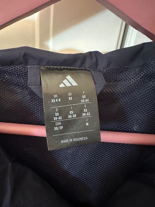 Дамска ветровка Adidas Terrex