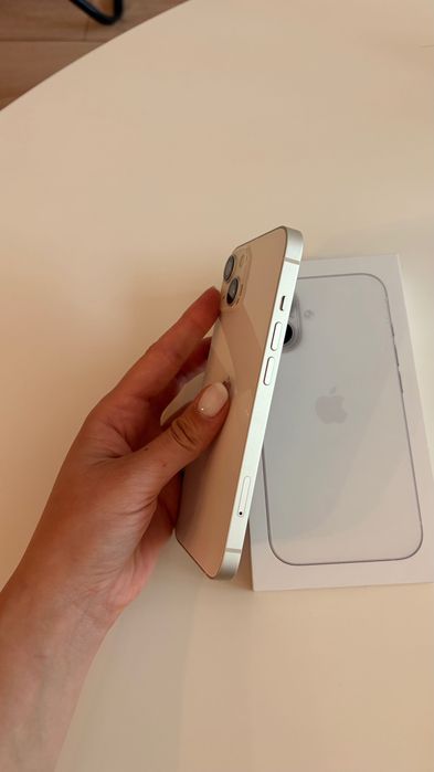 iPhone 13 изключително запазен