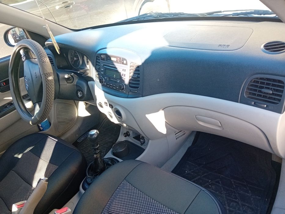 HYUNDAI Accent 2006 — imagine 3