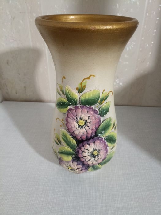 Продам вазу для цветов