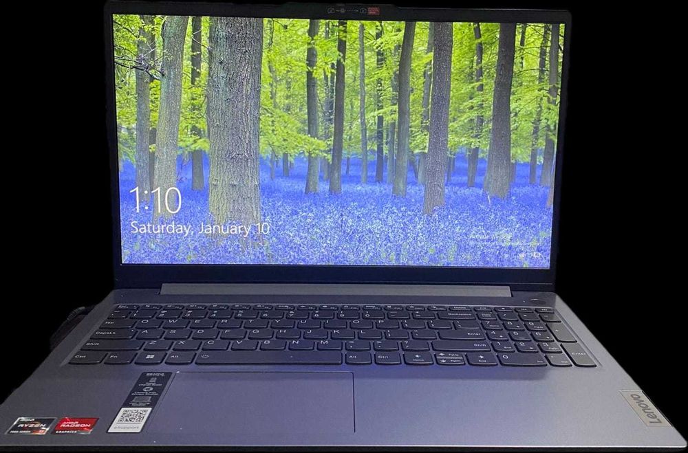 Laptop LENOVO IdeaPad Slim 3 15ABR8