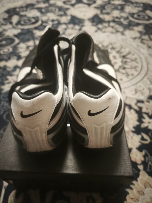 Продам оригинальные бутсы t1empo nike