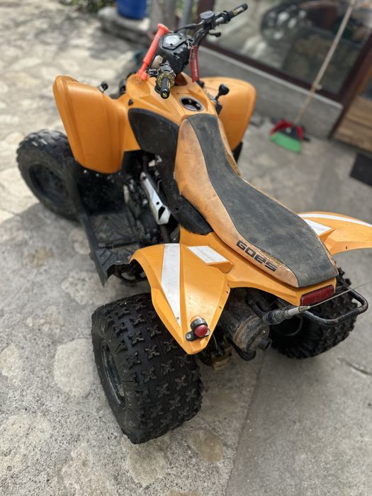 Vând atv