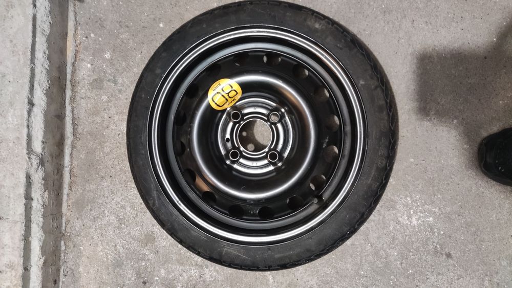 Лятни гуми и джанти 195/65/15 , халогени, теглич и патерица