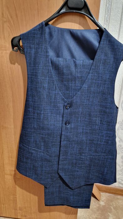 Мужской костюм тройка