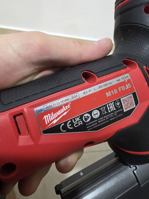 Fierastrau pendular Milwaukee M18 FBJS