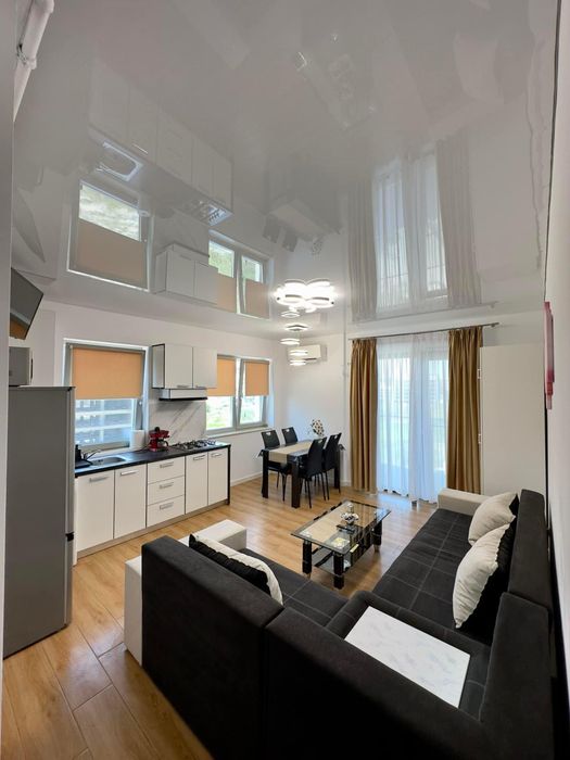 Inchiriez apartament prima linie mamaia nord