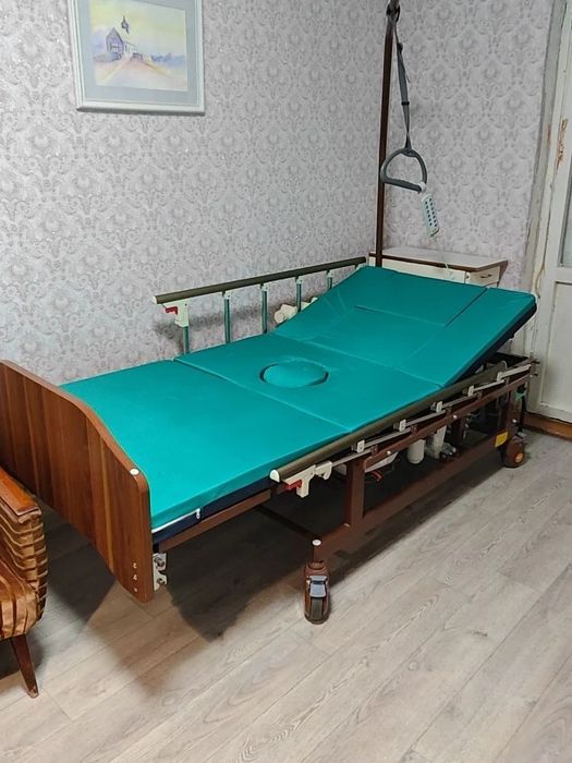Кровать для лежачих больных