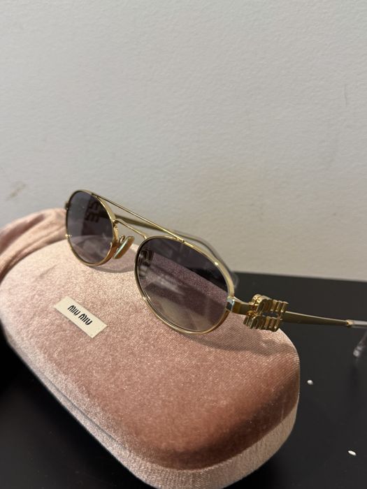 Слънчеви очила MIU MIU