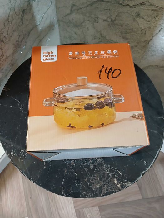 Кастрюля 3,2л, новая