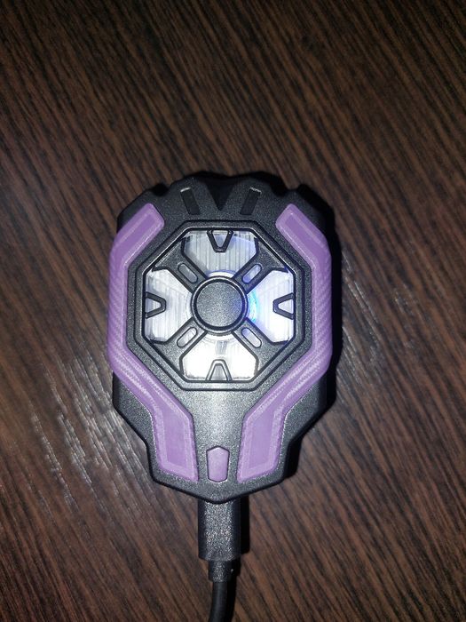 Cooler telefon și manusi