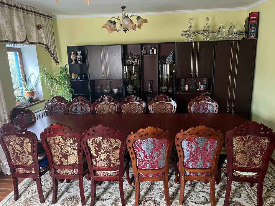 Продам стол со стульями