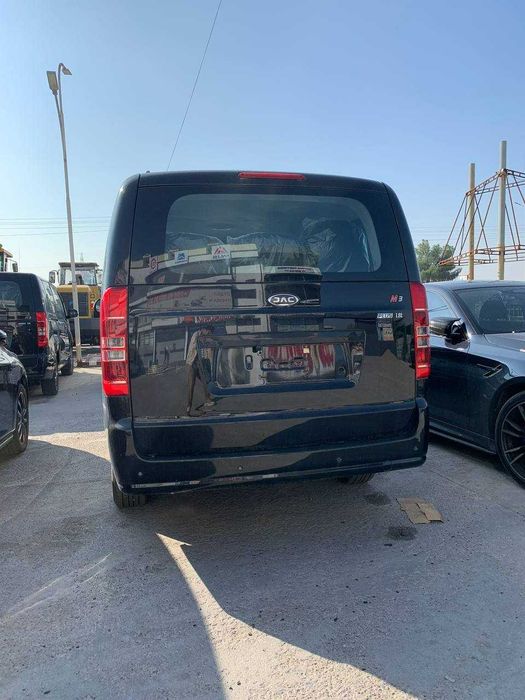 JAC M3 Har tomonlama qulayliklarga ega MINIVEN