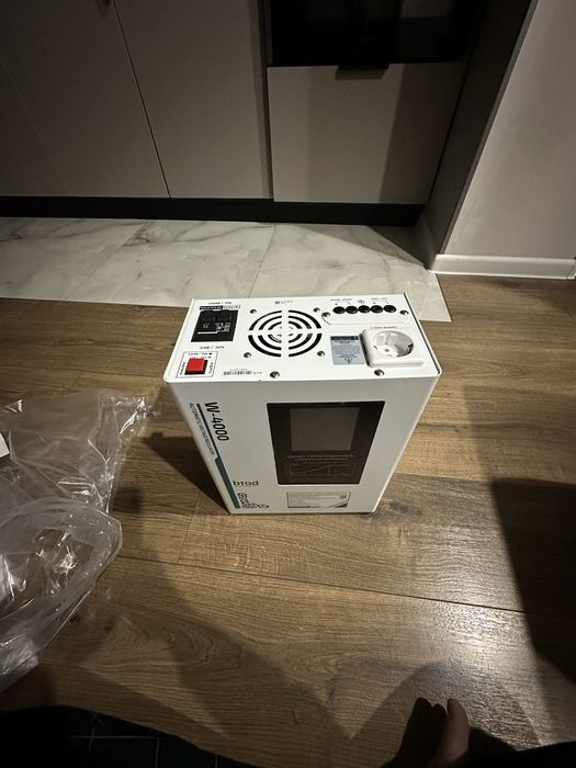 Продам стабилизатор 4кВ