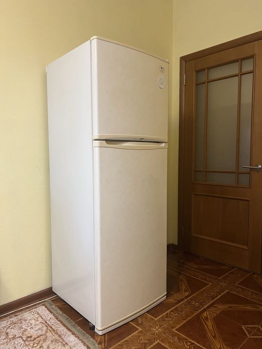 Холодильник LG