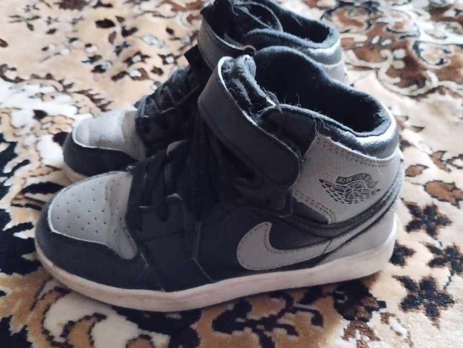 Продам ботинки осень р 32