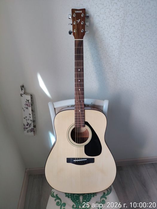 Гитара акустическая  YAMAHA