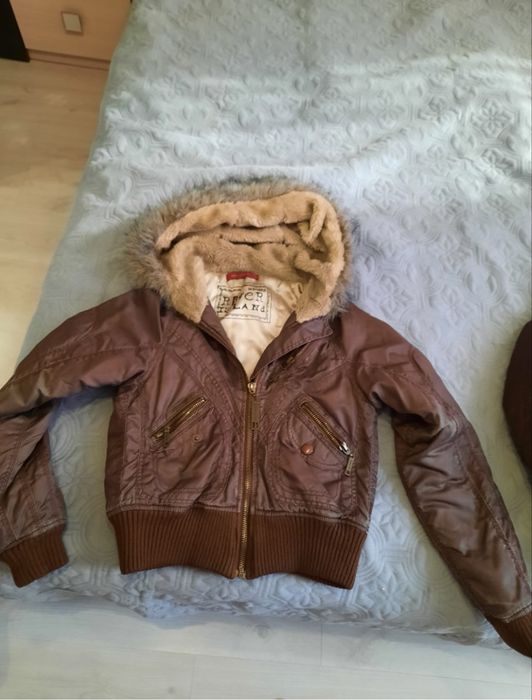 Куртки  женские осень-весна за 2 куртки