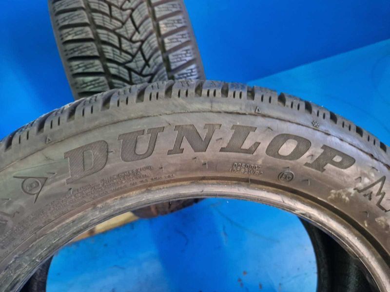 2 Dunlop R16 195/55
зимни гуми DOT2017