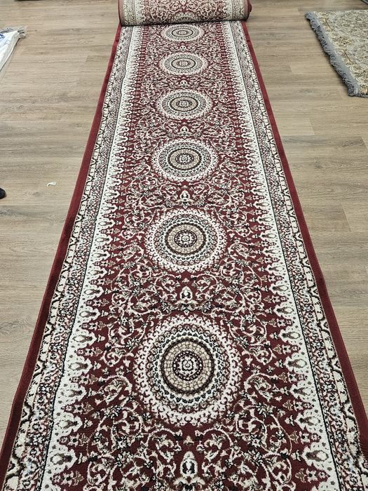 3 xl razmerda Gilam sotiladi.