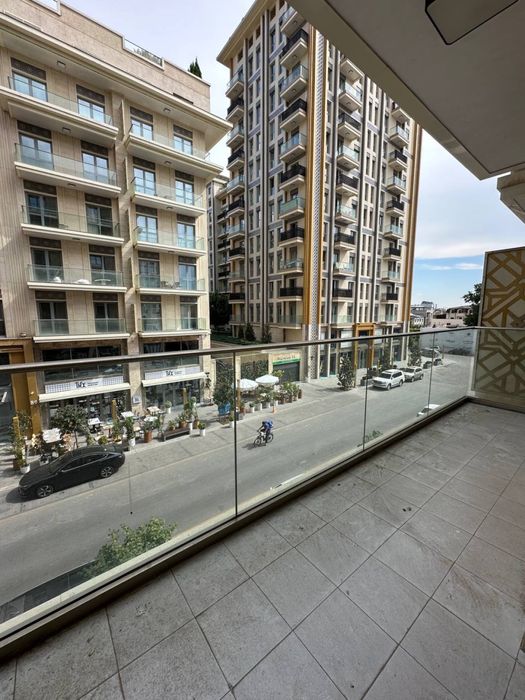 Сдаётся 2 комнатная квартира на Мирабад Авеню