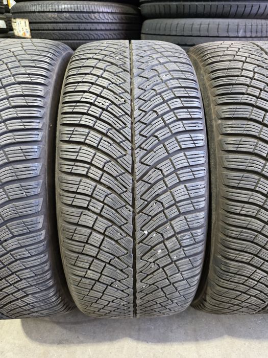 245/45/19 PIRELLI 4бр