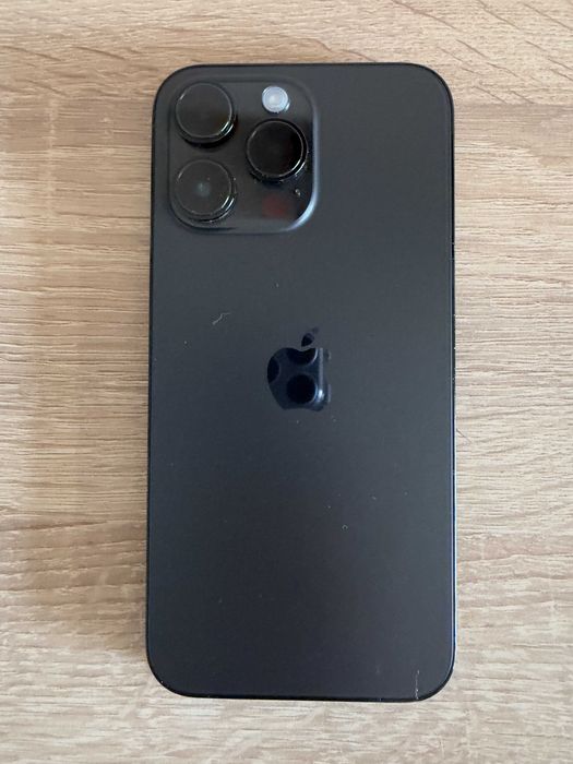 iPhone 14 Pro Max 256GB Space Black — Като нов | Кейс + зарядно + Lightning към USB кабел 1 м