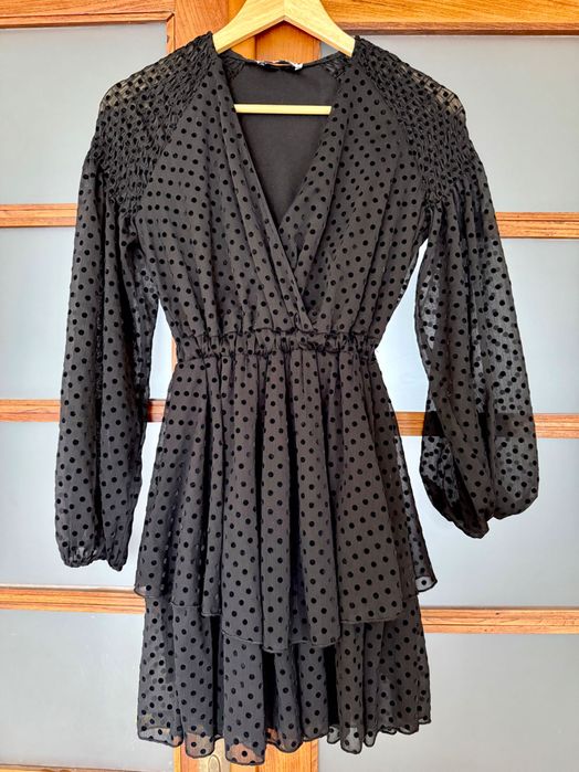 Reserved Рокля на точки от шифон