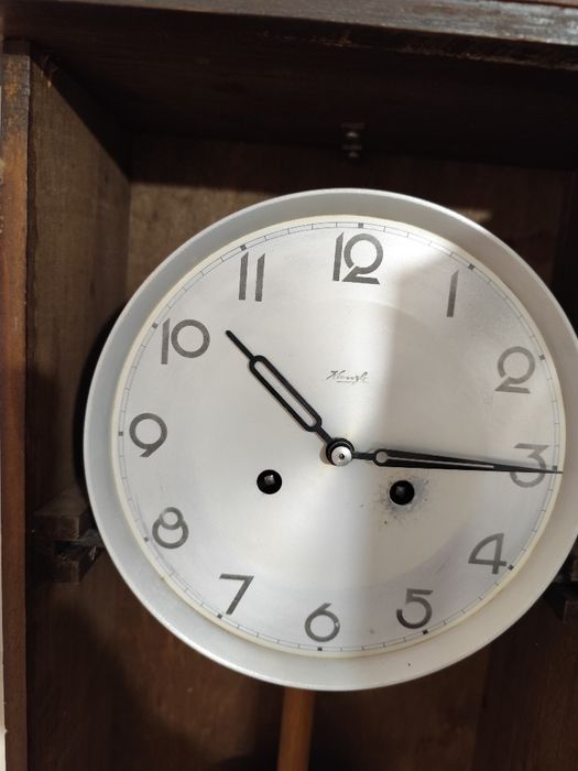 Gustaf beker стенени часовници 150лева