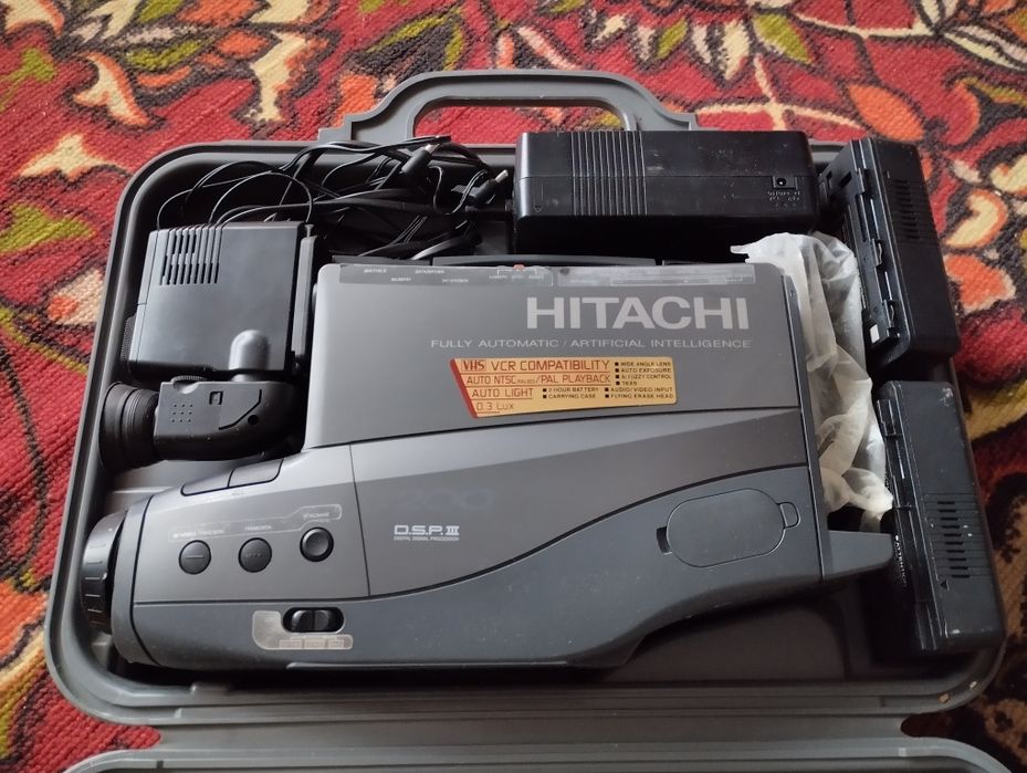 Видеокамера Hitachi,Профи,в отличном рабочем состоянии