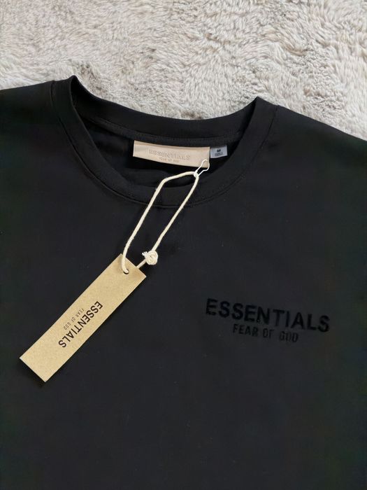 Compleu Essentials negru