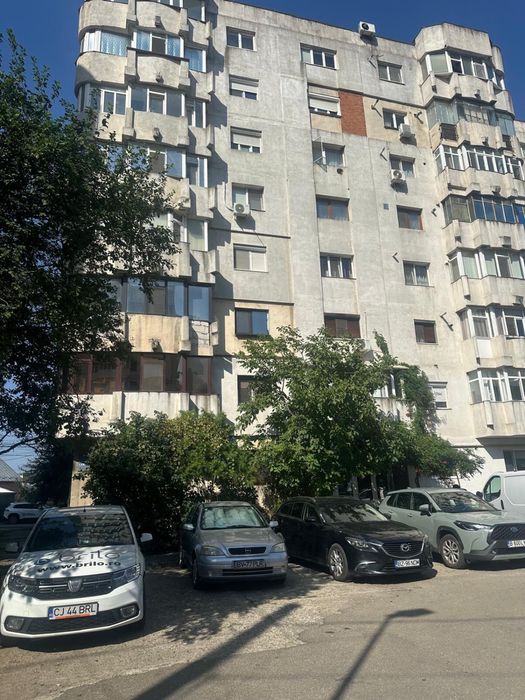 Vând apartament 2 camere Unirii Nord