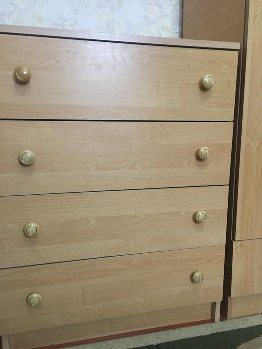 Шкаф с камотом б/у