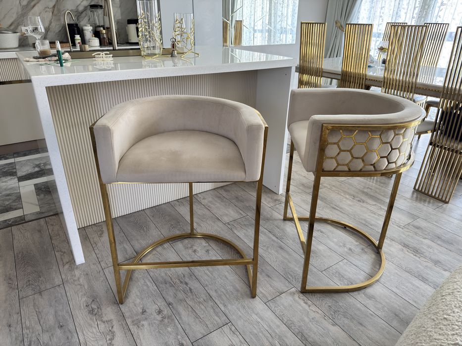 Продам высокий барный стул кресло