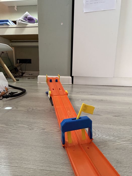 Hot Wheels гоночный трэк на 2 машинки