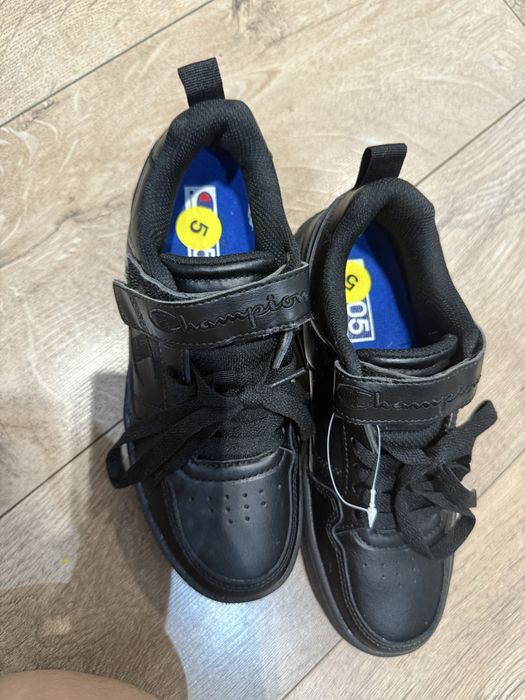 Детская обувь новые