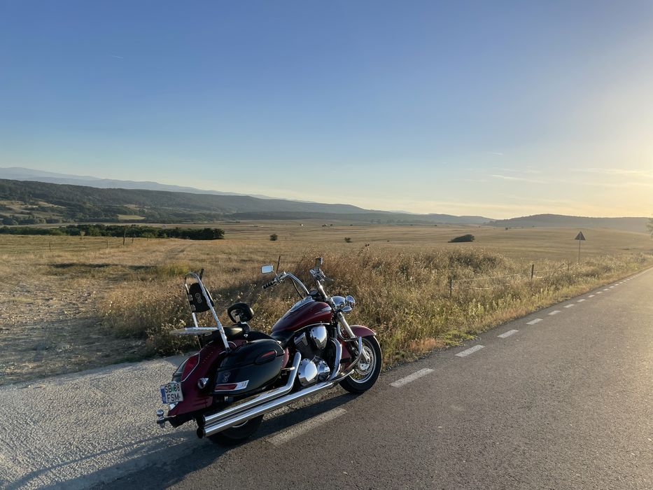 Vand Vtx 1800S muscle cruiser