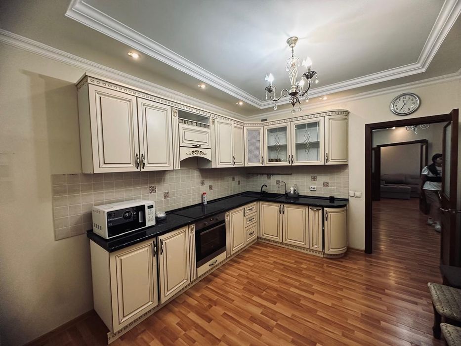 Кухонный гарнитур продам