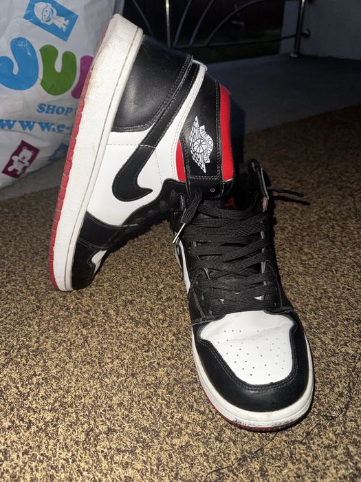 Jordan 1 Mid marimea 43
