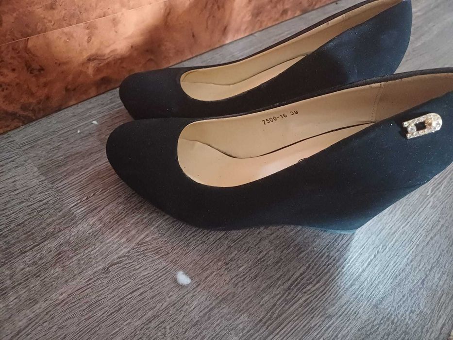 Продаются вещи женские