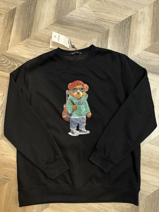 Худита Givency, Dior, GUCCI