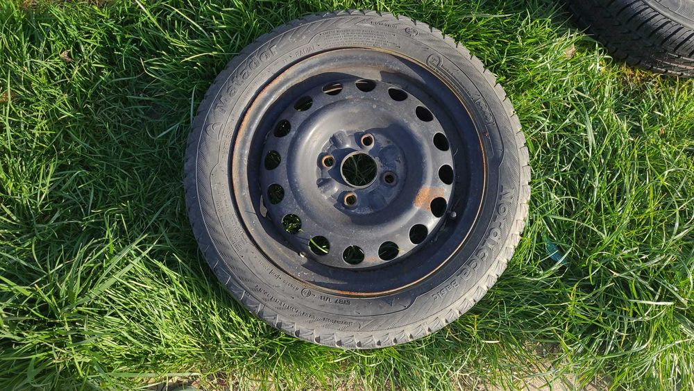 Roata completa  in 4 prezoane  155 65 r14  janta tabla+cauciuc